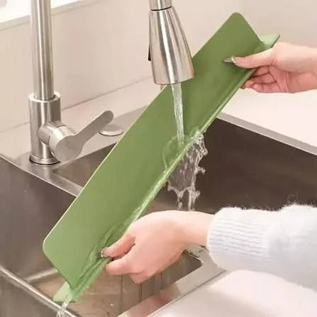 Silicone Sink Splash Guard Water Splash Protector Kitchen